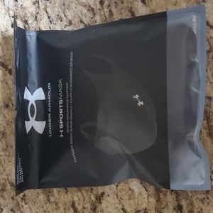 Under Armour sports mask M/L